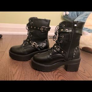 BRAND NEW Black faux leather chunky heel boots